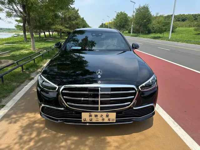Mercedes-Benz S-Class — Фото автомобиля 2