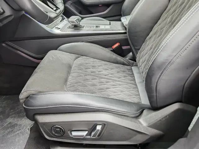 Audi A6L — Фото автомобиля 20