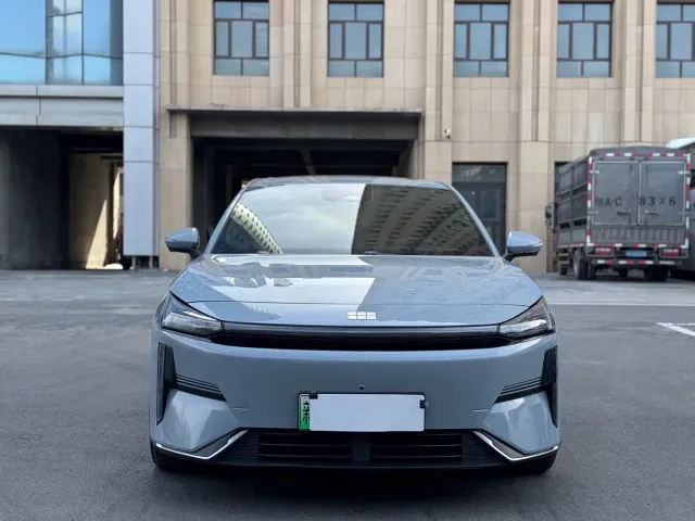 Geely Galaxy L6 — Фото автомобиля 2