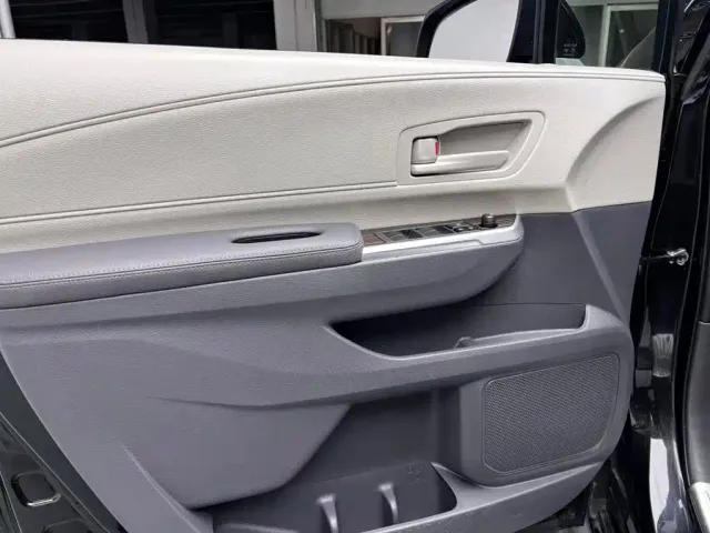 Toyota Granvia — Фото автомобиля 5