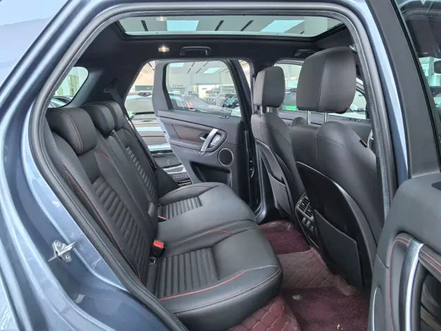 Land Rover Discovery Sport — Фото автомобиля 11