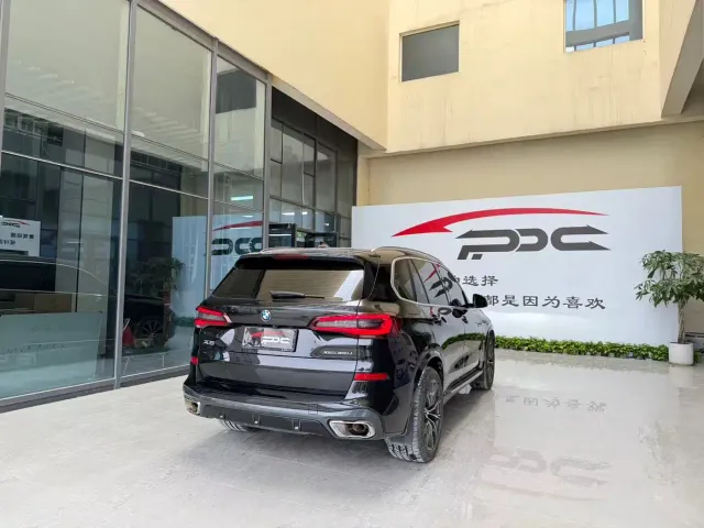 BMW X5 — Фото автомобиля 6