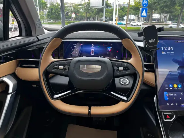 Geely Boyue L — Фото автомобиля 14