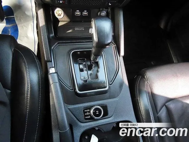 KG_Mobility_Ssangyong Rexton Новый Rexton Sport Khan Дизель 2.2 4WD — Фото автомобиля 9