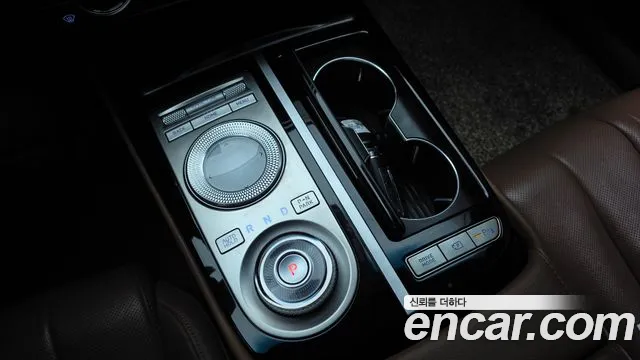 Genesis G80 RG3 — Фото автомобиля 12