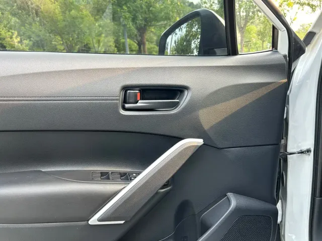 Toyota Corolla Cross — Фото автомобиля 9