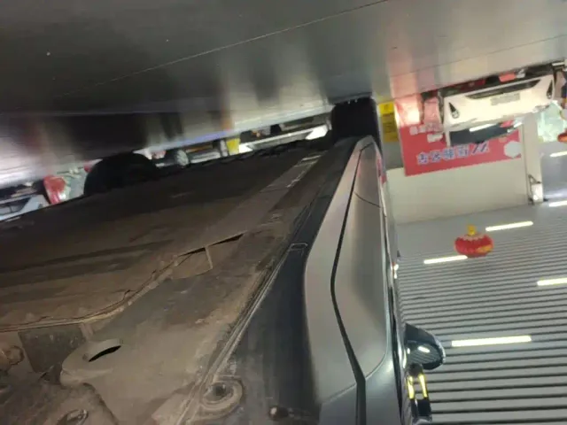 Nio ES6 — Фото автомобиля 21