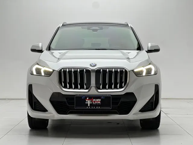 BMW X1 — Фото автомобиля 2