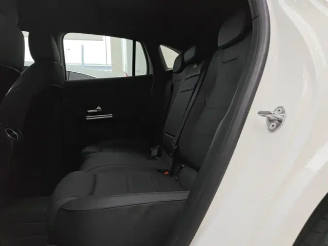 Mercedes-Benz GLA-Class — Фото автомобиля 16