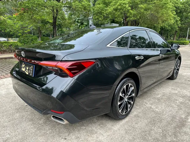 Toyota Avalon — Фото автомобиля 15