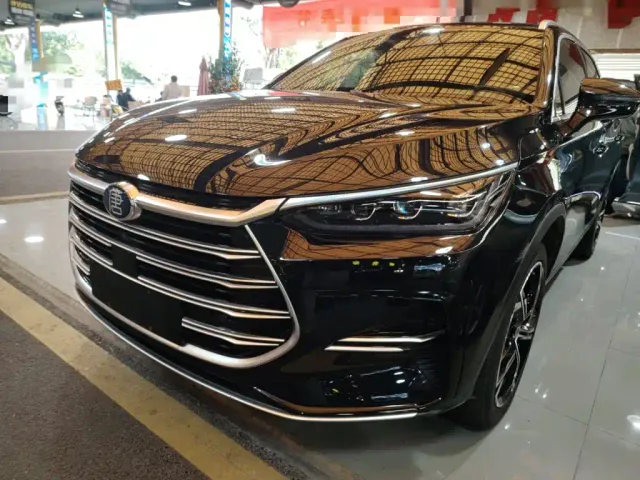 Фотография автомобиля — BYD Tang