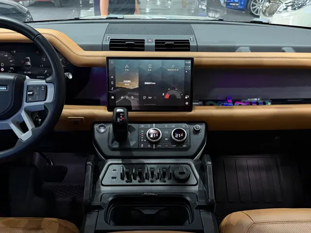Land Rover Land Rover Defender 2023 Facelift 110 3.0T P400 Dark Special Edition — Фото автомобиля 10