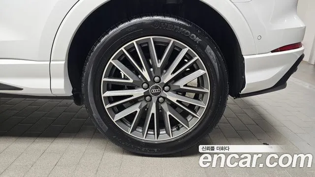 Audi Q3 40 TFSI quattro Premium — Фото автомобиля 19