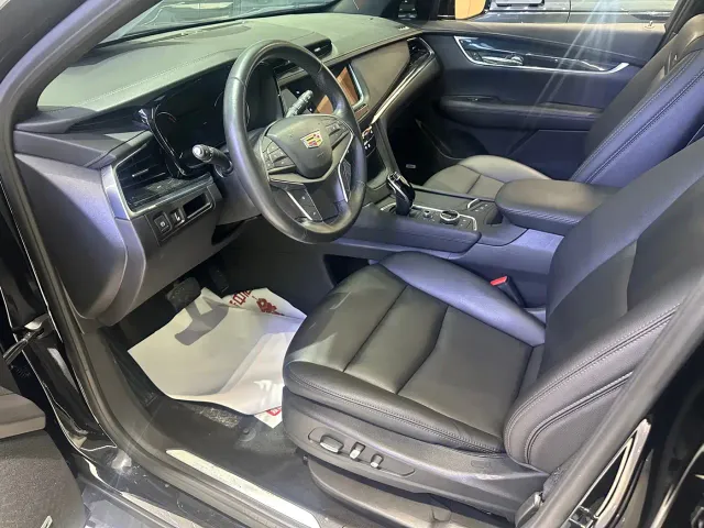 Cadillac XT5 — Фото автомобиля 3