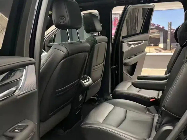 Cadillac XT6 — Фото автомобиля 6