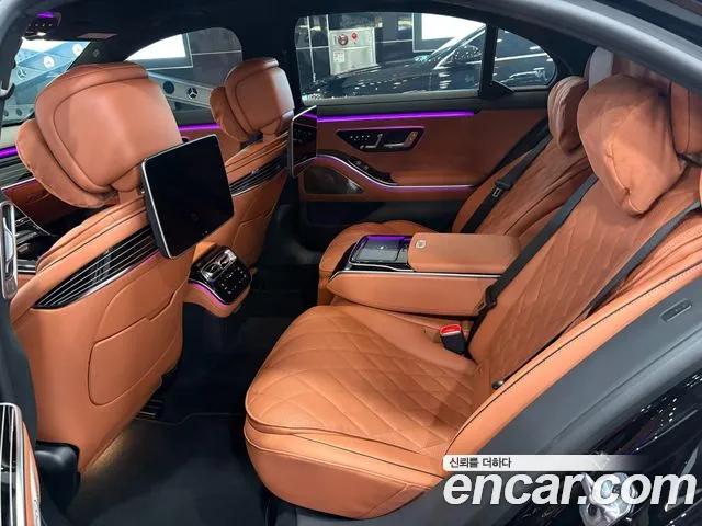 Mercedes-Benz S-Class — Фото автомобиля 4