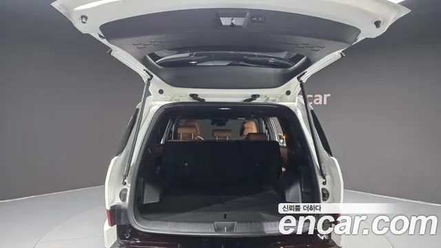 Hyundai Santafe Santa Fe (MX5) Бензин 2.5T 2WD — Фото автомобиля 14