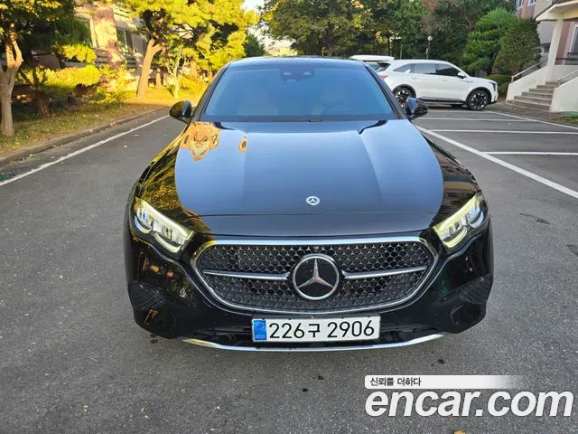 Фотография автомобиля — Mercedes-Benz E-Class W214