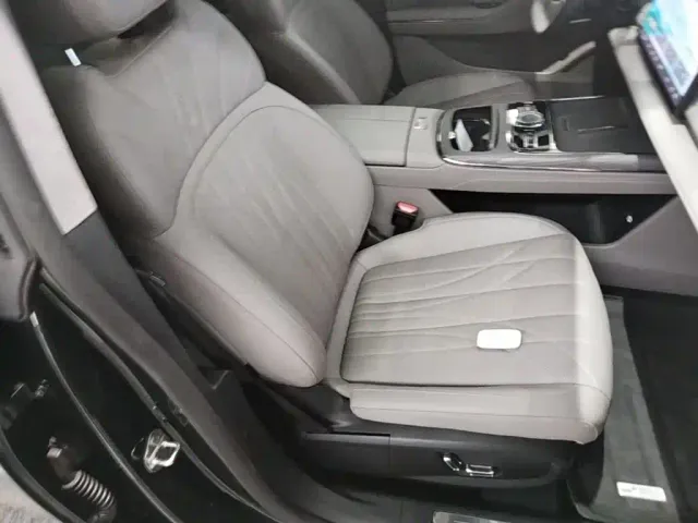 Geely Galaxy Xingyao 8 — Фото автомобиля 24