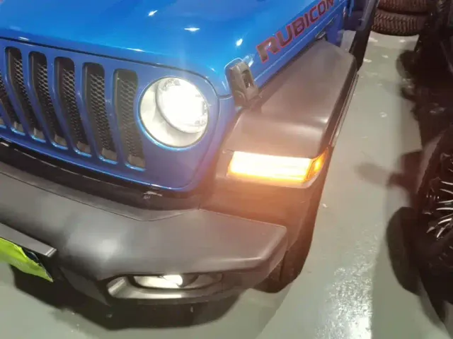Jeep Wrangler — Фото автомобиля 23