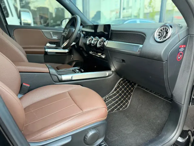 Mercedes-Benz GLB-Class — Фото автомобиля 23
