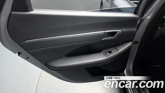 Hyundai Sonata — Фото автомобиля 14