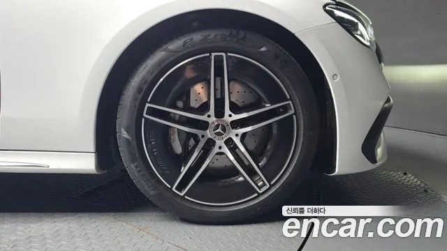 Mercedes-Benz E-Class W214 — Фото автомобиля 5