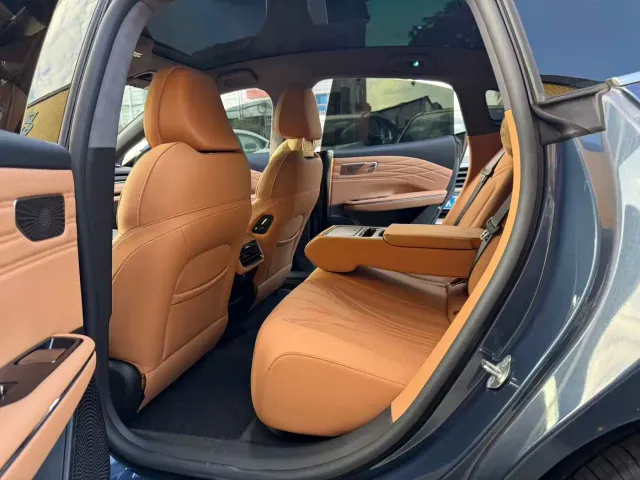 Geely Galaxy Xingyao 8 — Фото автомобиля 7