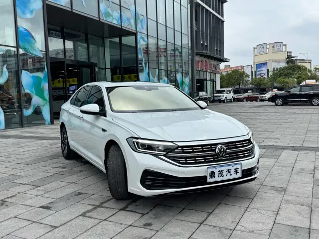 Volkswagen Sagitar — Фото автомобиля 8