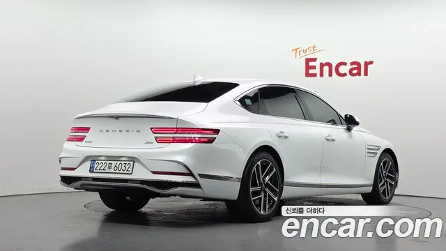 Genesis G80 Бензин 2.5 турбо AWD — Фото автомобиля 2