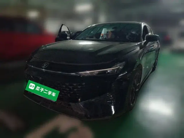 Фотография автомобиля — Changan UNI-V