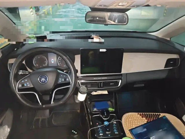 BYD Song MAX — Фото автомобиля 12