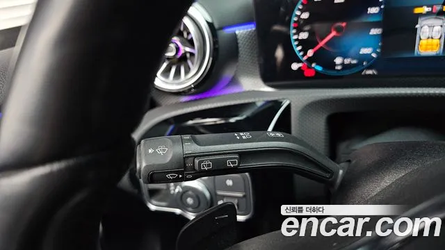 Mercedes-Benz A-Class — Фото автомобиля 28