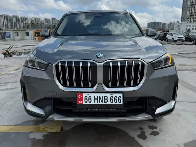BMW X1 — Фото автомобиля 2