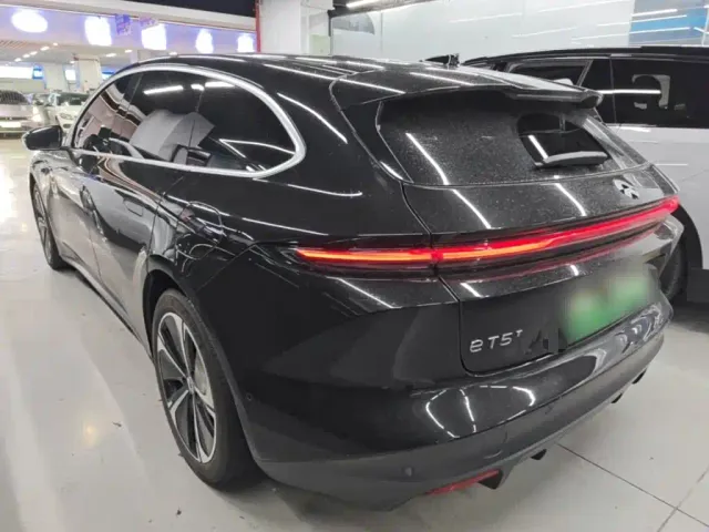 Nio ET5 Touring — Фото автомобиля 4