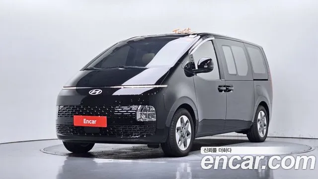 Фотография автомобиля — Hyundai Staria