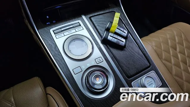 Genesis GV80 — Фото автомобиля 12