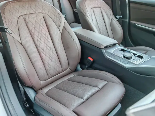 BMW 3 Series — Фото автомобиля 18