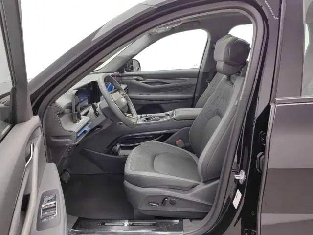 Ford Edge — Фото автомобиля 10