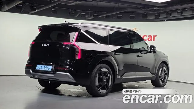 Kia EV9 — Фото автомобиля 2