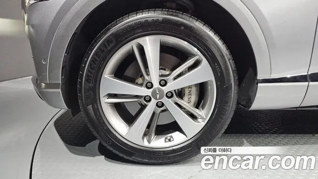 Genesis GV80 2.5T Бензин AWD — Фото автомобиля 4