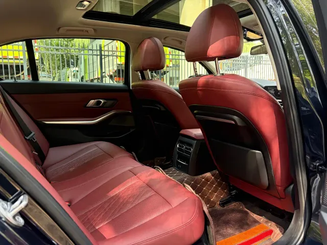 BMW 3 Series — Фото автомобиля 13