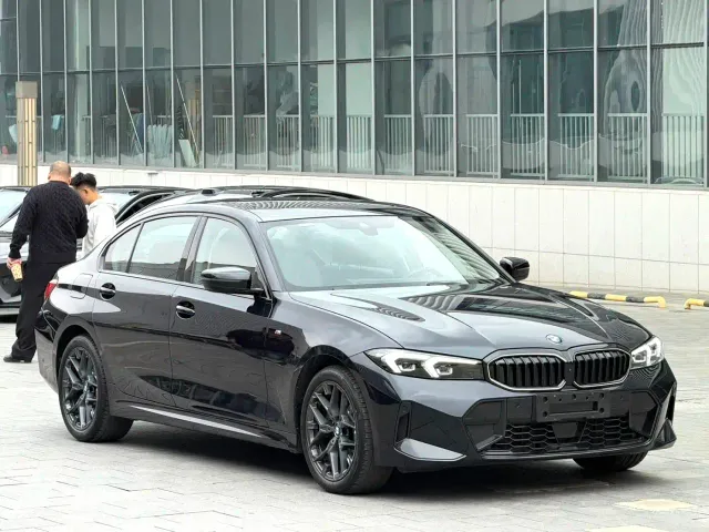 BMW 3 Series — Фото автомобиля 2