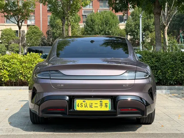 Xiaomi SU7 — Фото автомобиля 21