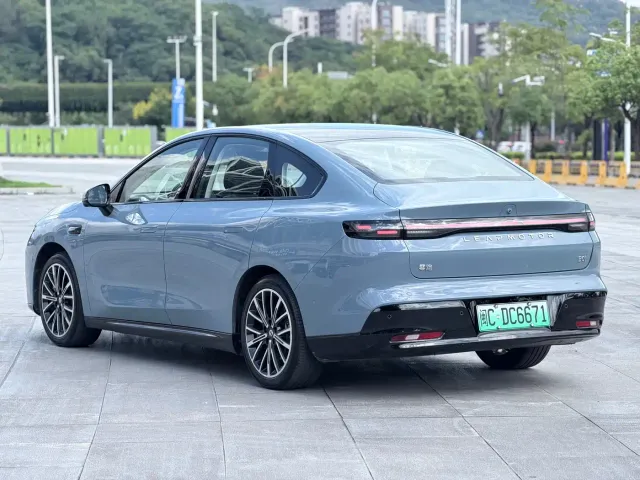Leapmotor Leapmotor B01 2026 550 LiDAR Edition — Фото автомобиля 6