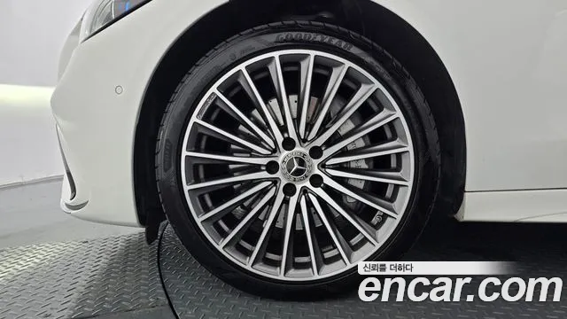 Mercedes-Benz C-Class — Фото автомобиля 5