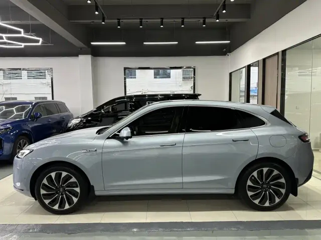 Aito M5 — Фото автомобиля 7