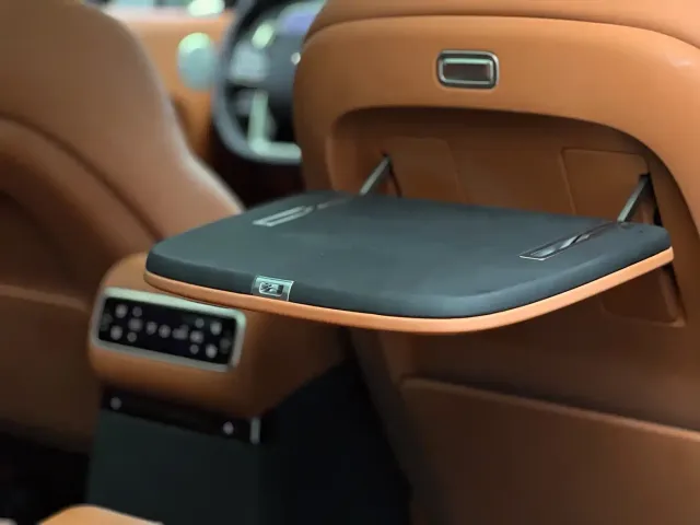 Li Auto Li Xiang L9 2024 Model Ultra — Фото автомобиля 11