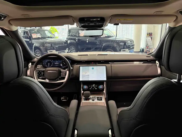 Land Rover Range Rover — Фото автомобиля 15