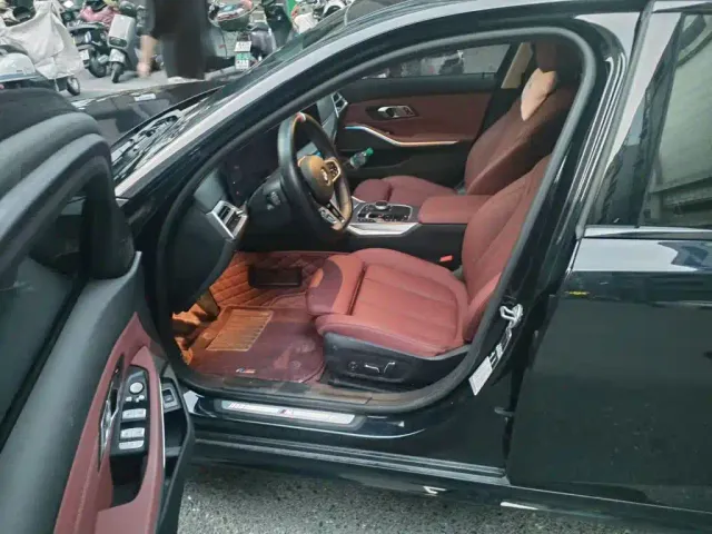 BMW 3 Series — Фото автомобиля 10